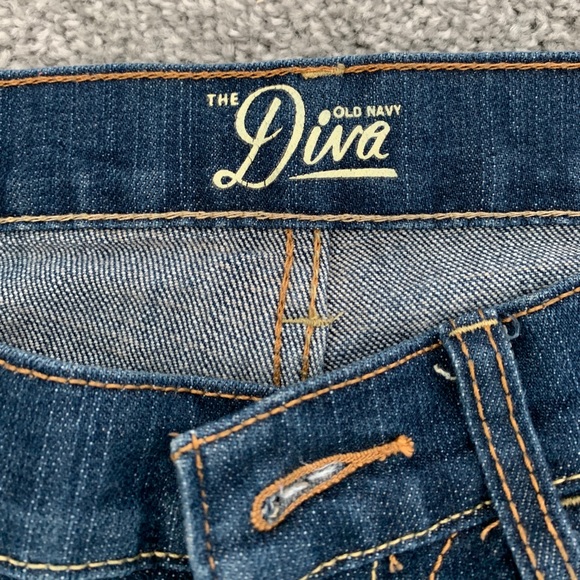 Old navy women’s diva jeans - Picture 4 of 5